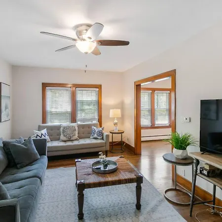Dt Libertyville Home With Arcade Pacman By Navy Base
