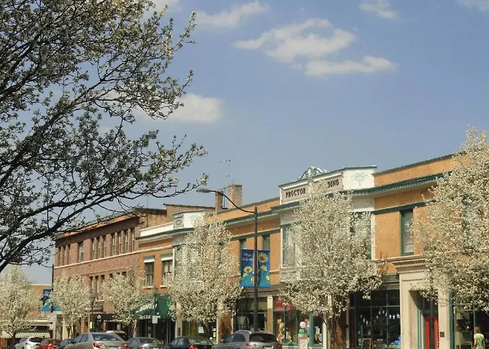 Apartment Dt With Arcade Pacman By Navy Base Libertyville